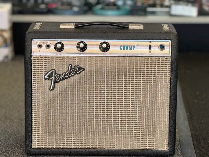 Fender Champ 6-Watt 1x8" Guitar Combo 1974 - Silverface image 1
