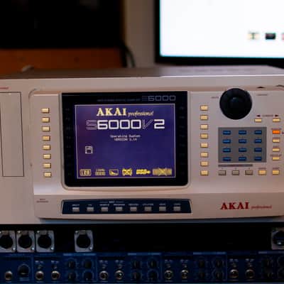 Akai S6000-V2 MIDI Stereo Digital Sampler image 3