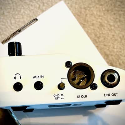 Two Notes Torpedo C.A.B. M Speaker Simulator / Amp DI 2019 Used Mint - White w/original box, power supply, cable, etc. image 3