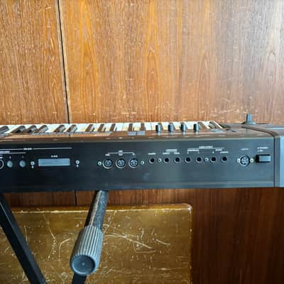 Korg TR61 61key MUSIC WORKSTATION KEYBOARD w/ power supply image 9