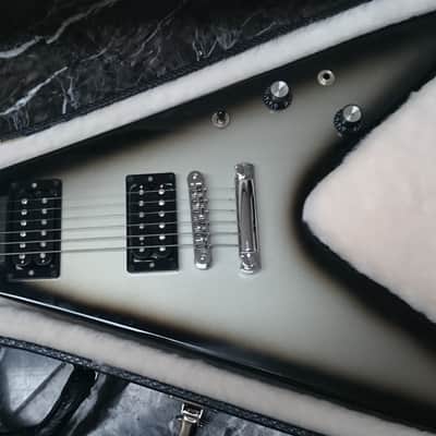 Gibson Flying V 84 reissue guitar of the week (wk40) limited edition 2007 Silverburst image 12