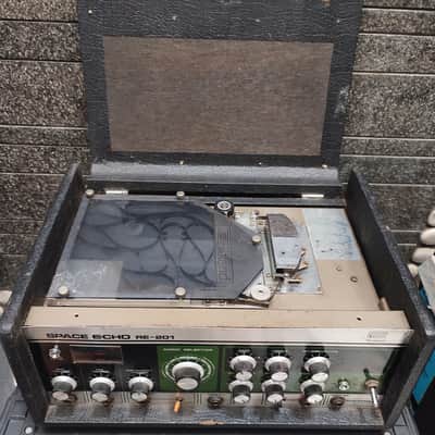 Roland RE-201 Space Echo Tape Delay / Reverb 1974 - 1988 - Black image 3