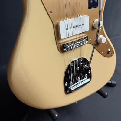 Fender Vintera II '50s Jazzmaster Electric Guitar Desert Sand Finish w/ Gig Bag image 6