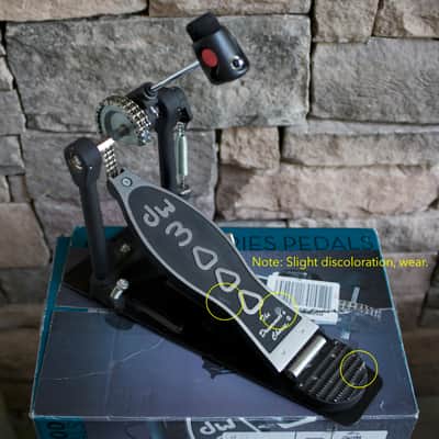 Mint Like New - DW 3000 Single Bass Drum Pedal image 4