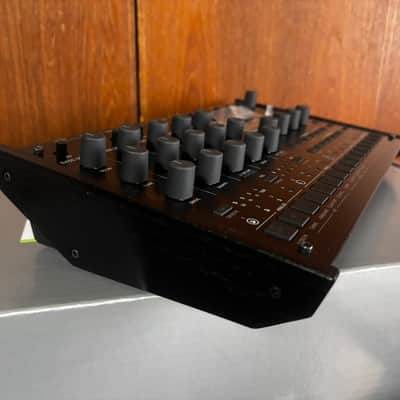 Korg Drumlogue Hybrid Drum Machine w/ box image 7