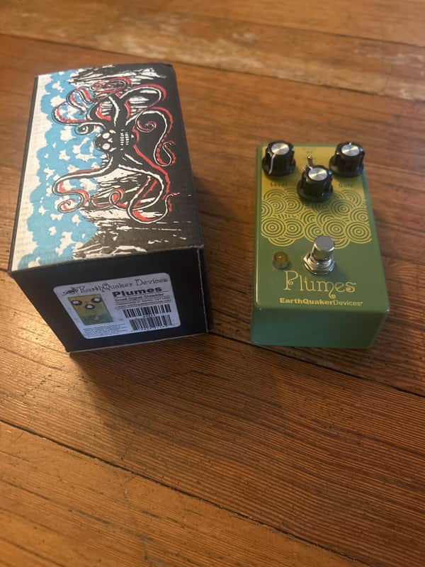 EarthQuaker Devices Plumes Small Signal Shredder