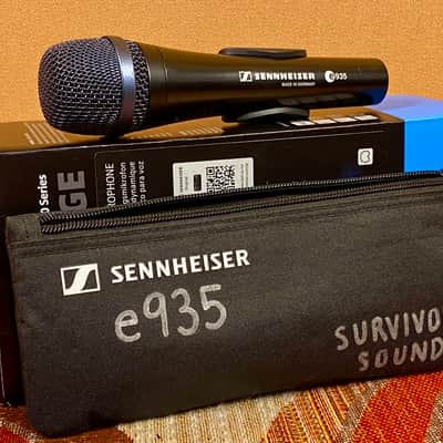 Sennheiser e935 Handheld Cardioid Dynamic Vocal Microphone