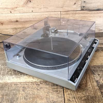 Technics SL 235 Changer / stacker Turntable For Local Pick Up in Milwaukee, WI image 3