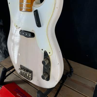 Fender Squier Relic Classic Vibe 50’s P Bass Vintage White image 6