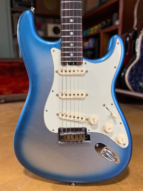 2016 Fender American Elite Stratocaster – Sky Burst Metallic – OHSC image 1