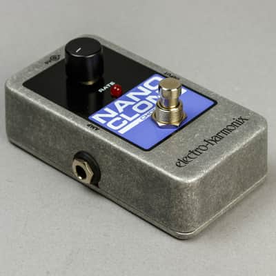 Electro-Harmonix Nano Clone Analog Chorus 2006 - Present - Purple / Black image 5