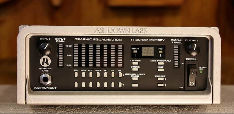 Ashdown Labs Superfly 500 WATTS ( Stereo 250+ 250) 4.5 KG BASS HEAD B Stock image 1