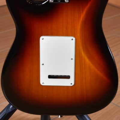 Fender Stratocaster American Professional II V 3 Tone Sunburst image 18
