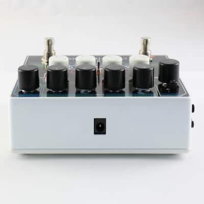 ELECTRO HARMONIX BATTALION BASS PREAMP image 11