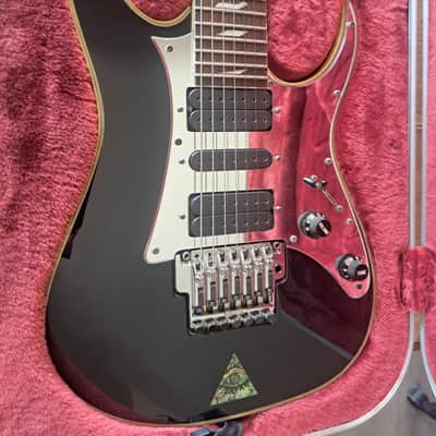 Ibanez UV777P-BK Steve Vai Signature Universe 1998 - 2012 - Black image 3