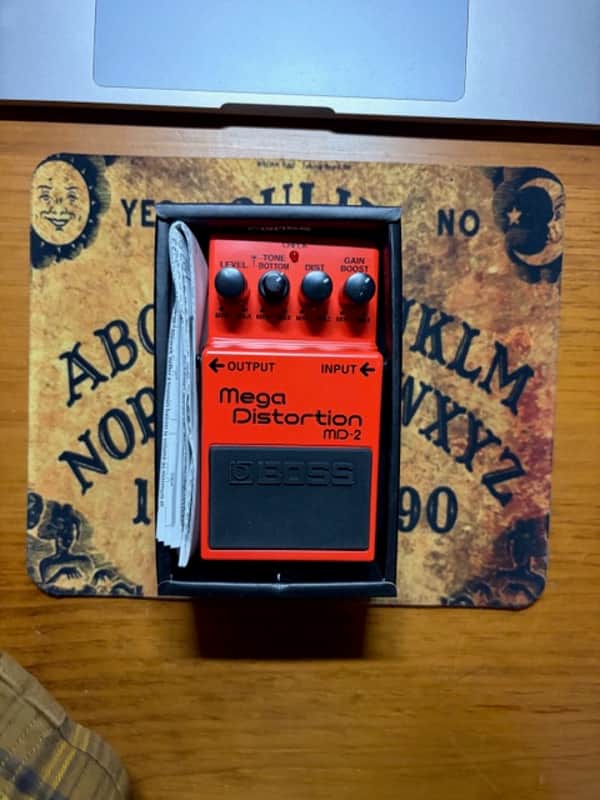 Boss MD-2 Mega Distortion Pedal | Reverb Canada