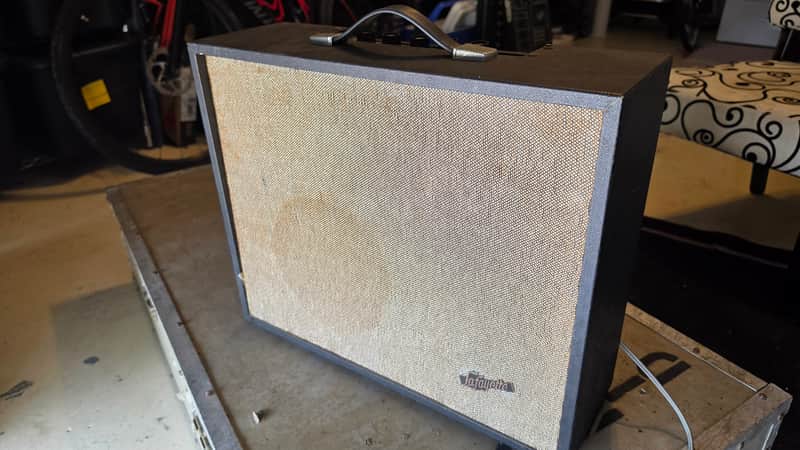 Vintage 60's Lafayette/Univox Tube Amp 99-9141WX Tremolo Reverb 8" Speaker image 1