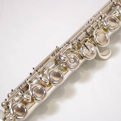 YAMAHA YFL-614 Silver-Body Flute [41538] (06/15) image 6