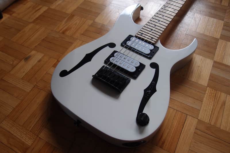 Ibanez PGMM31-WH Paul Gilbert Signature miKro - White image 1