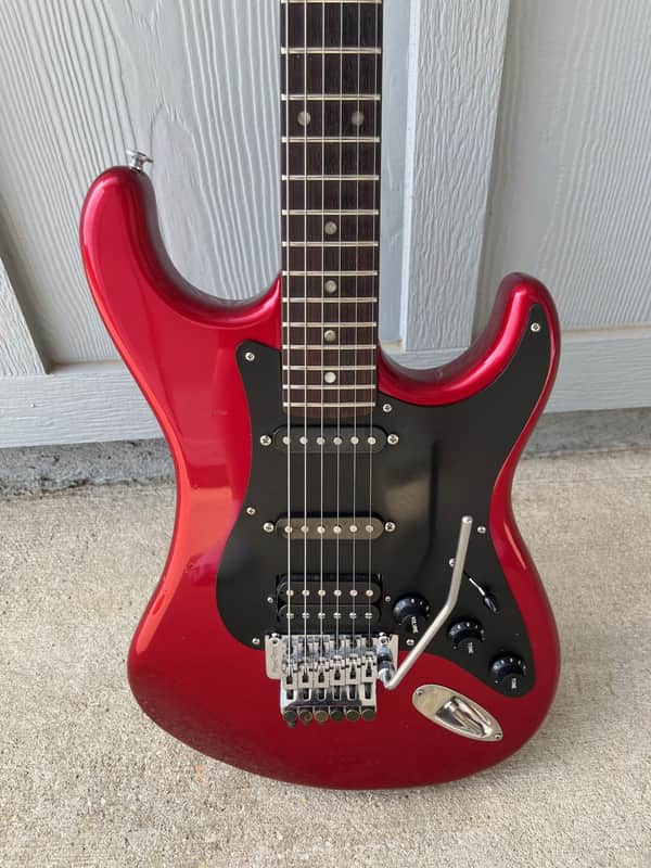 Kramer Pacer Deluxe 1983 "Globe Pacer" - Candy Apple Red image 1