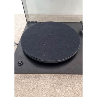 REGA Planar 3 Turntable - Iconic Design - Good image 13