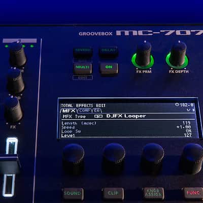 Roland MC-707 Groovebox image 24