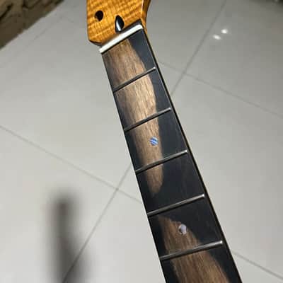 Striped Ebony Fretboard 22frets 5a Roasted flame Maple guitar neck Radius 12inch Round stainless steel 22 frets Roasted flame Maple guitar neck Striped Ebony fingerboard 25.5inch hole 10mm Radius: 12 inches. image 3