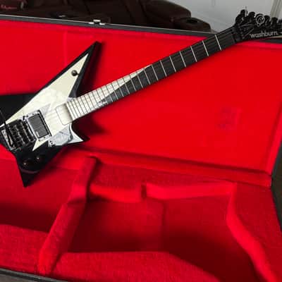 Washburn AF-40 V Ace Frehley 1988 - Black/Silver image 3