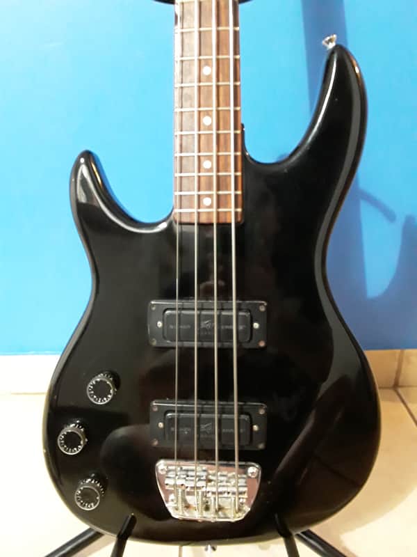 Peavey Foundation  bass guitar 1985 Black left handed vintage all original  made in USA image 1