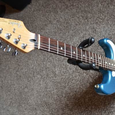 Fender Stratocaster 1992 - Lake Placid Blue MIM - Upgraded Electronics image 4