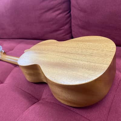 Kamaka Curly Hawaiian Koa & Mahogany Concert Ukulele image 12