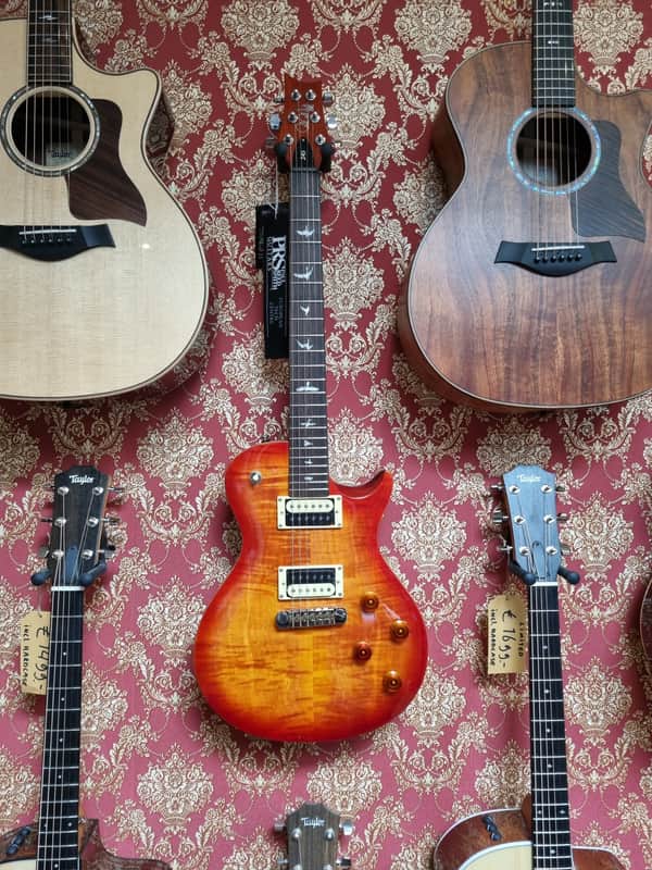 PRS SE245  2022 Vintage Sunburst image 1