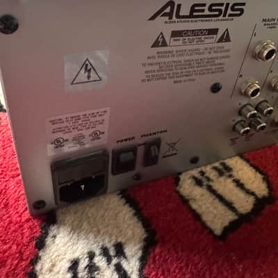 Alesis MultiMix 12R Rackmount 12-Channel Mixer 2000s - White/Silver image 5
