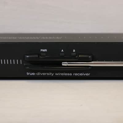EV-Electro Voice R2 True Diversity Wireless Receiver — Rackmount EV Unit (Japan) image 4