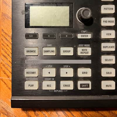 Native Instruments Maschine Mikro MKII 2010s - Black image 3