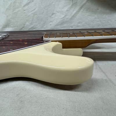 Ernie Ball Music Man 30th Anniversary Stingray sting ray 5 H Bass with Case 2018 - Translucent Buttercream / Roasted maple neck / maple fingerboard image 15