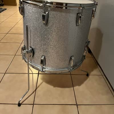 Ludwig LF868 Classic Maple 16x18" Floor Tom 1998 - Present - Silver Sparkle image 3