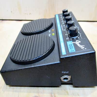 Fender DGL-1 Vintage Stereo Digital Delay Echo Early Version image 4