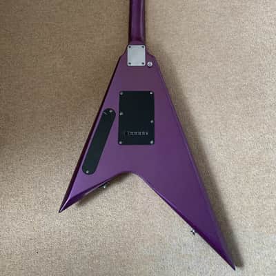 VINTAGE METAL AXXE XX REAPER FLYING V ELECTRIC GUITAR IN PURPLe image 10