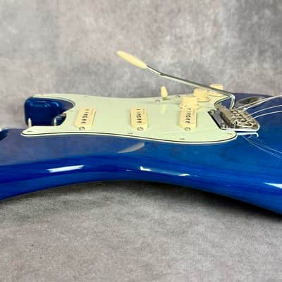 Fender Deluxe Stratocaster Loaded Body w/Mini Switch 2017 - Saphire Blue image 3