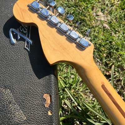 Vintage Featherweight Blonde Fender Stratocaster 1972-1975 7.2lbs image 14