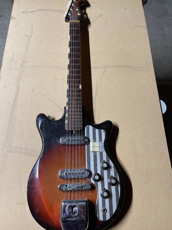 Silvertone Solid Body 60s - Sunburst image 1