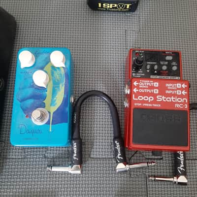 Lot pédales guitare – DS‑2 + RC‑3 + Daiquiri Compressor + Vox Wah + alim + patch cables Fender image 3