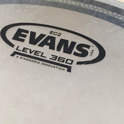 Evans USA EC2 LEVEL 360 Pinstripe Hazy Black Stripe Drum Head A D’addarrio Innovation image 7