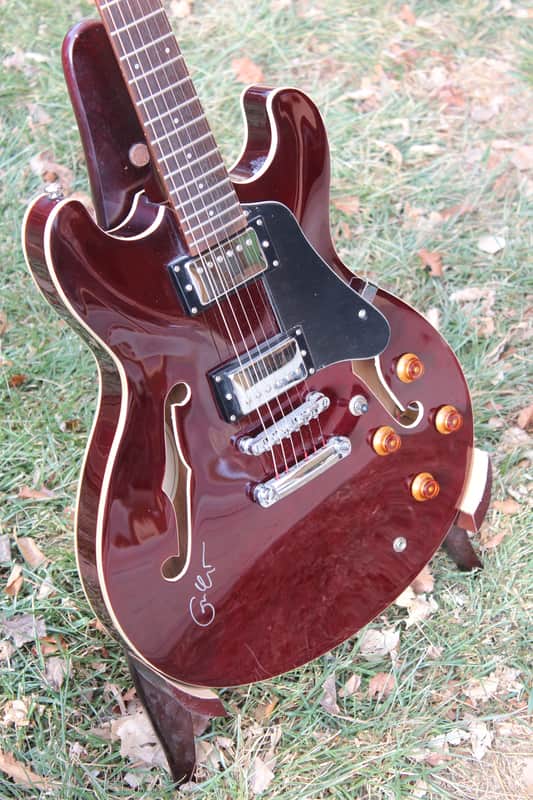 Silvertone By Samick SIGNED BY ERIC CLAPTON SSLA-30/TR Semi Hollow