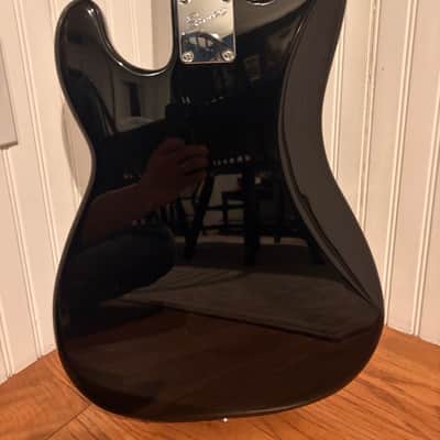 Squier Affinity P Bass 2000 - Black image 4