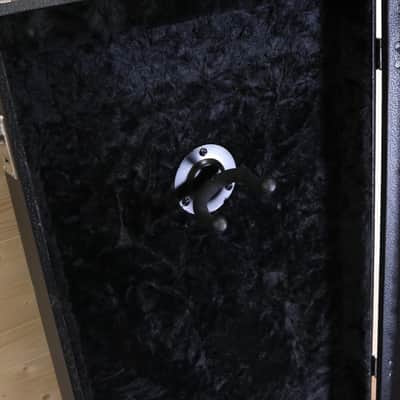 Fender Wall-Mounted Guitar Display Case - Black image 3