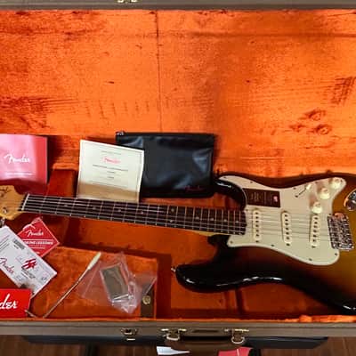 Fender American Vintage II 1961 Stratocaster - Sunburst /8lbs. 4.7oz. #V2443048 image 2