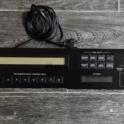 Yamaha TX802 FM Tone Generator 1986 - Black