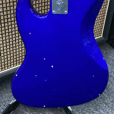 Fender Standard Jazz Bass with Rosewood Fretboard - 2001 - Midnight Blue image 4